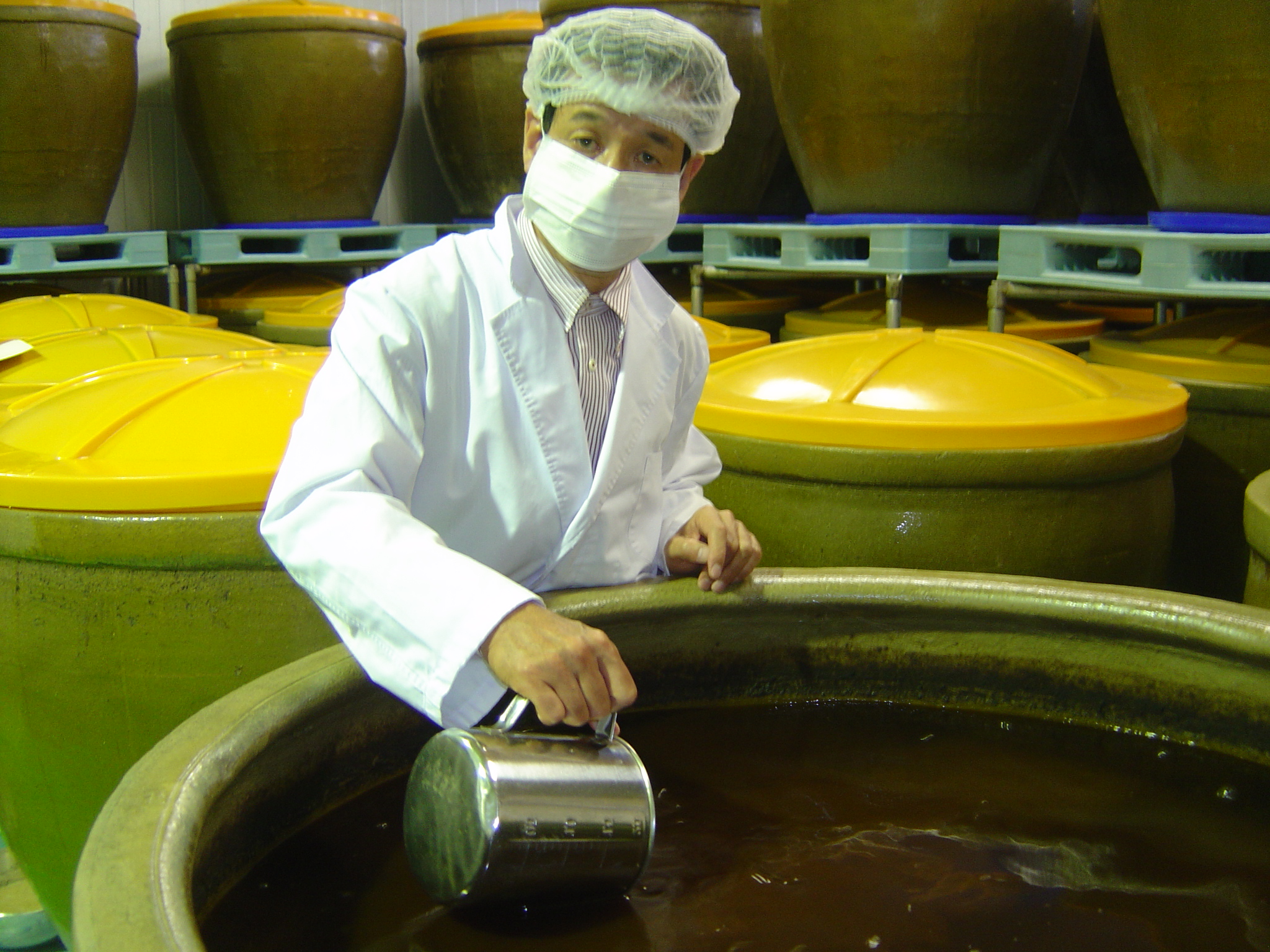 大地のちから 陶製かめによる発酵熟成の製造工程